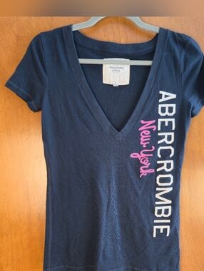 Abercrombie & Fitch women's navy V-neck graphic t-shirt